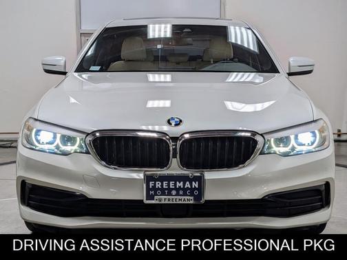 2019 BMW 540 i