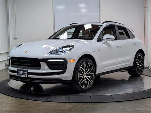 2022 Porsche Macan Base