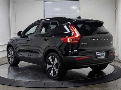 2023 Volvo XC40 Recharge Pure Electric Core