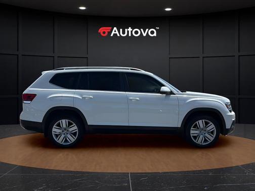 Pure White 2019 Volkswagen Atlas 3.6L SE w/Technology