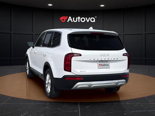 2022 Kia Telluride LX