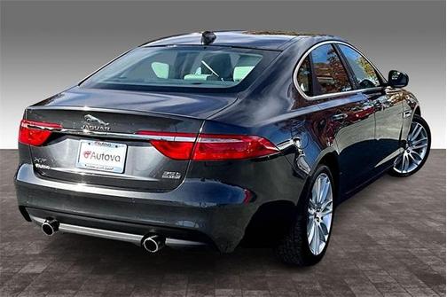 2018 Jaguar XF 35t Prestige