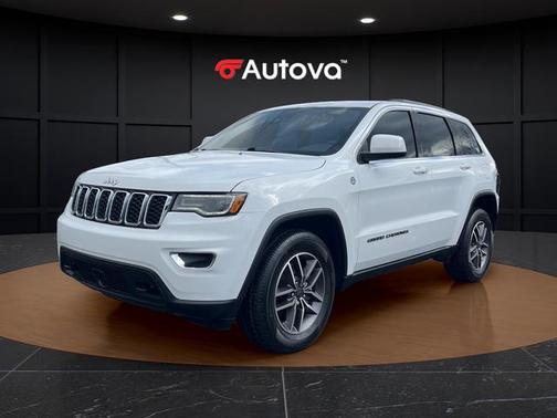 2020 Jeep Grand Cherokee Laredo