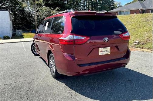 2019 Toyota Sienna XLE