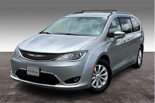 2018 Chrysler Pacifica Touring-L