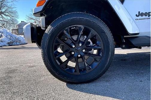 2023 Jeep Gladiator Overland