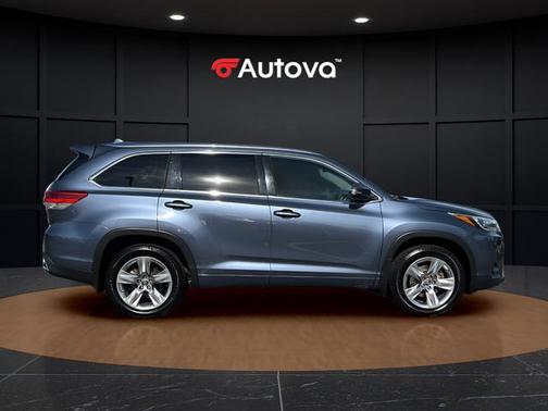 Shoreline Blue Pearl 2017 Toyota Highlander Limited