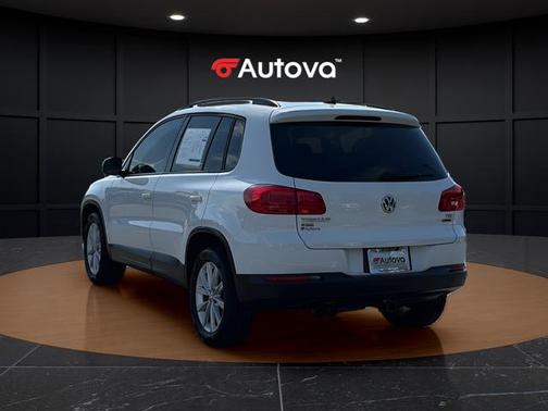 Pure White 2017 Volkswagen Tiguan Limited 2.0T