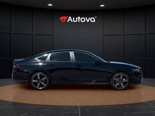 Crystal Black Pearl 2024 Honda Accord Hybrid Sport