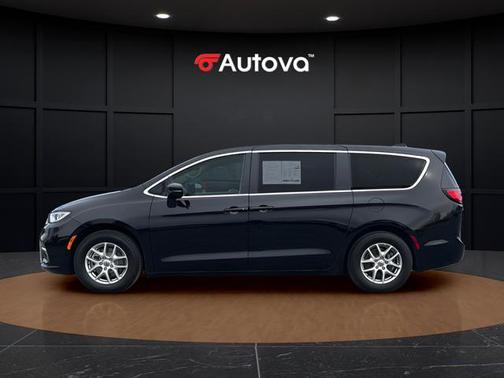 2024 Chrysler Pacifica Touring-L