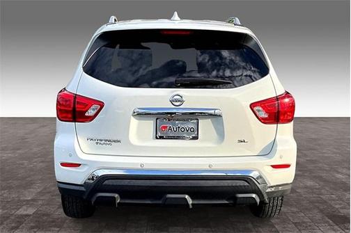 2019 Nissan Pathfinder SL