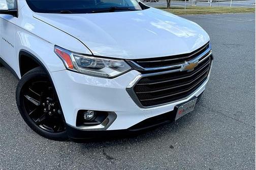 2021 Chevrolet Traverse LT Cloth