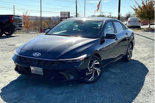 2024 Hyundai ELANTRA Limited