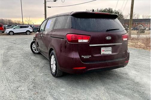 2018 Kia Sedona LX