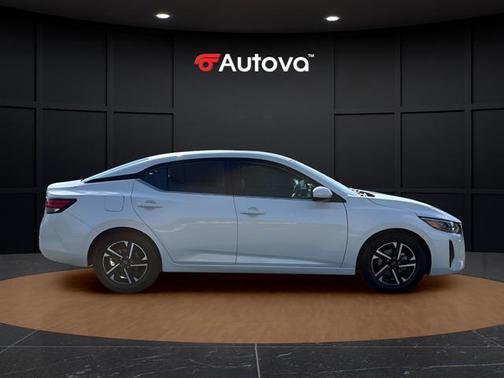 Aspen White 2024 Nissan Sentra SV