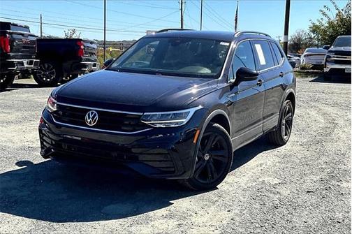 2023 Volkswagen Tiguan 2.0T SE R-Line Black