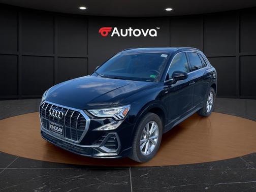 2023 Audi Q3 45 S line Premium