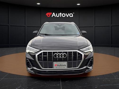 2023 Audi Q3 45 S line Premium