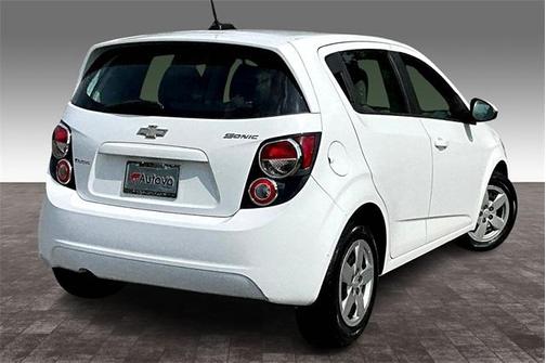 2016 Chevrolet Sonic LS