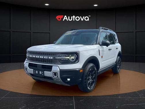 Oxford White 2025 Ford Bronco Sport Badlands