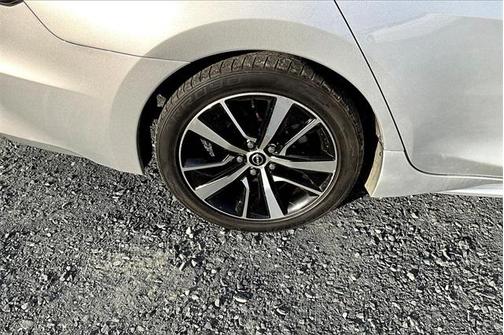 2023 Nissan Maxima SV