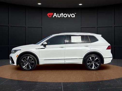 2023 Volkswagen Tiguan 2.0T SEL R-Line