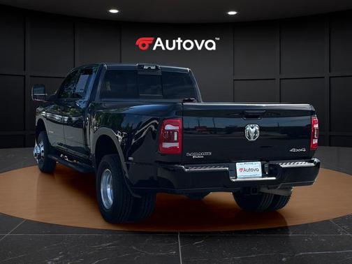 Diamond Black 2024 RAM 3500 Laramie