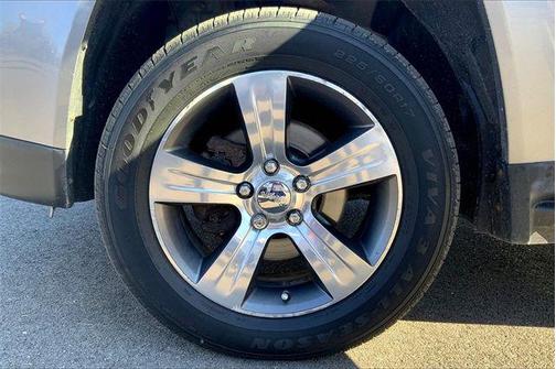 Photo 5 of 7 of 2016 Jeep Compass High Altitude