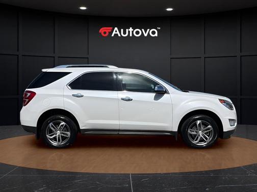 Iridescent Pearl Tricoat 2017 Chevrolet Equinox Premier