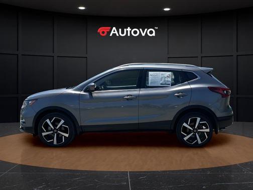 Gun Metallic 2022 Nissan Rogue Sport SL