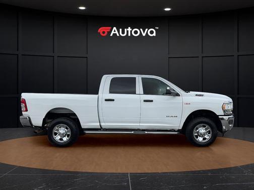 Bright White Clearcoat 2022 RAM 2500 Tradesman