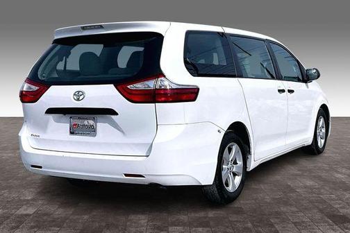 2017 Toyota Sienna L