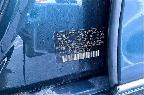 2023 Genesis G80 2.5T