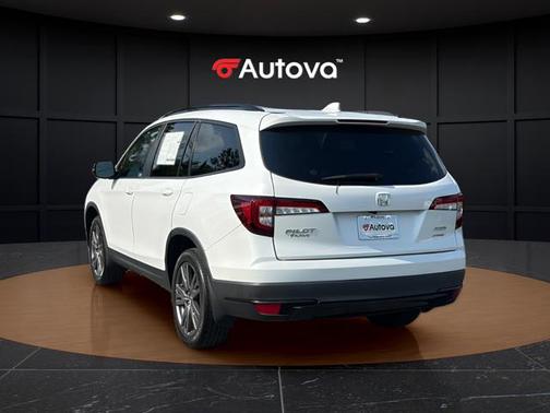 White 2022 Honda Pilot Sport