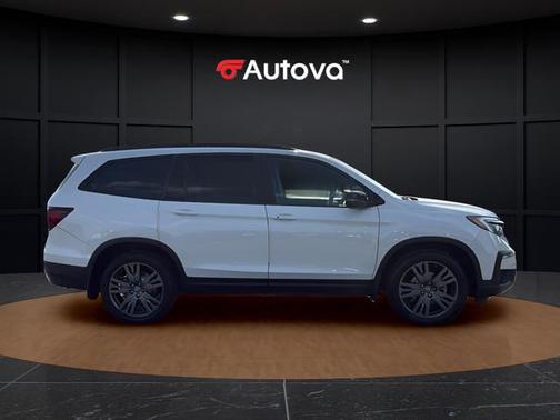 White 2022 Honda Pilot Sport