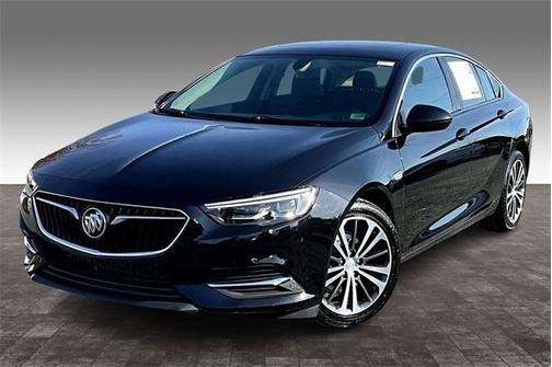 2018 Buick Regal Sportback Essence