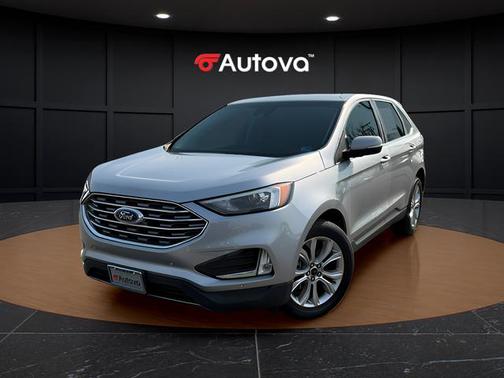 Silver Metallic 2024 Ford Edge Titanium