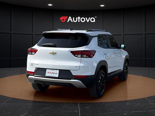 Summit White 2021 Chevrolet Trailblazer LT