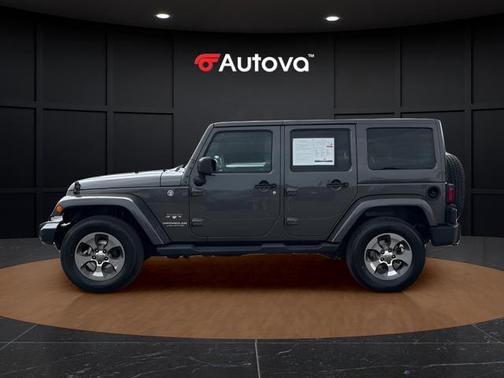 Granite Crystal Clearcoat Metallic 2017 Jeep Wrangler Unlimited Sahara
