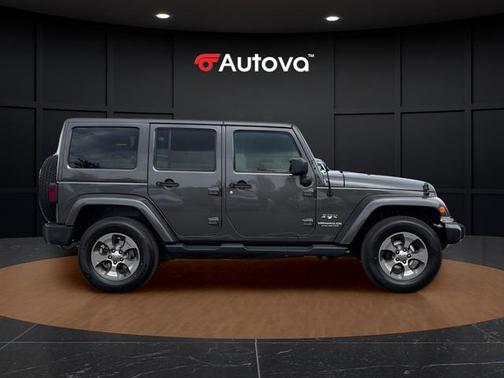 Granite Crystal Clearcoat Metallic 2017 Jeep Wrangler Unlimited Sahara