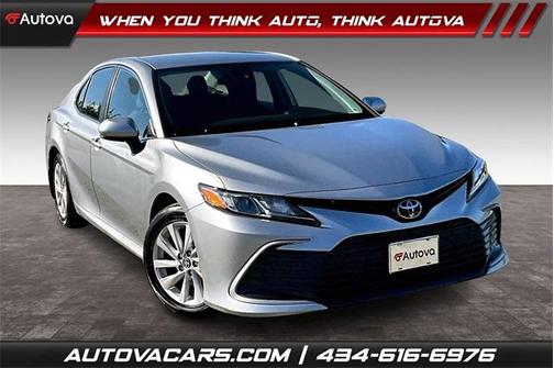 2022 Toyota Camry LE