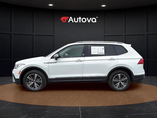 2024 Volkswagen Tiguan 2.0T Wolfsburg Edition