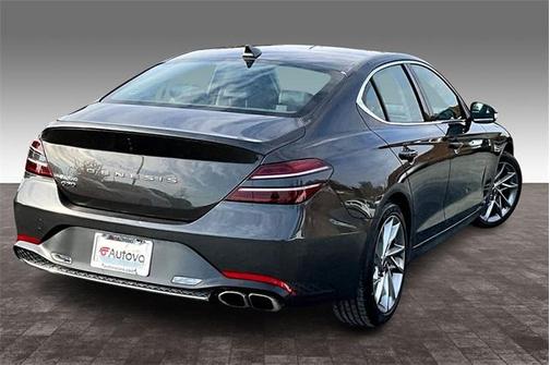 2022 Genesis G70 2.0T