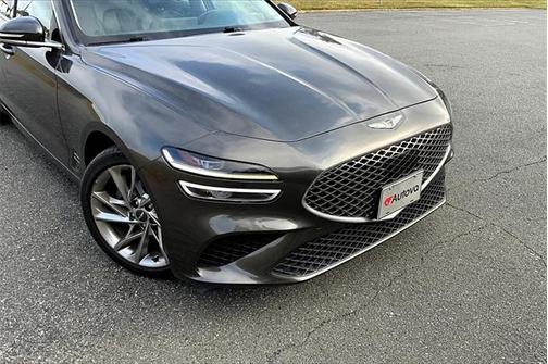 2022 Genesis G70 2.0T