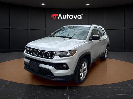 Silver Zynith 2025 Jeep Compass Latitude