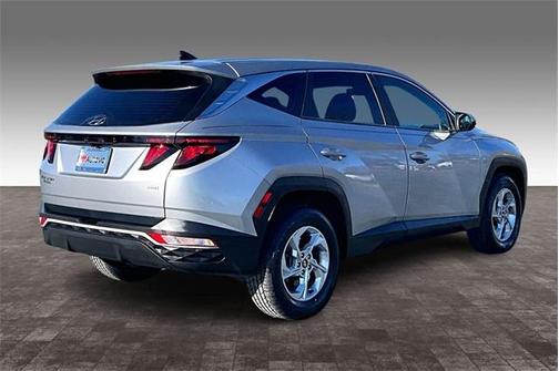 2022 Hyundai TUCSON SE