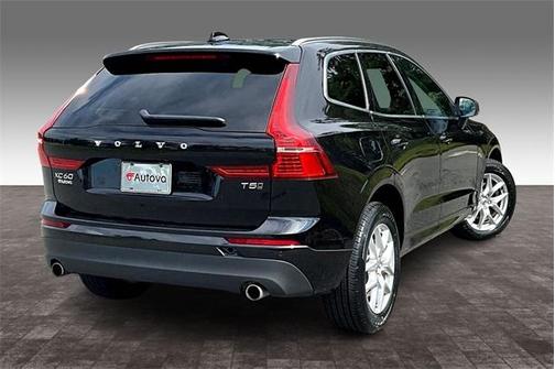 2020 Volvo XC60 T5 Momentum