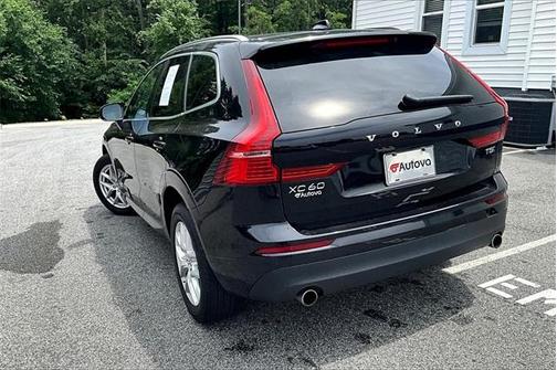 2020 Volvo XC60 T5 Momentum