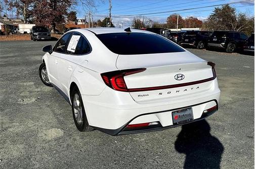 2021 Hyundai SONATA SE