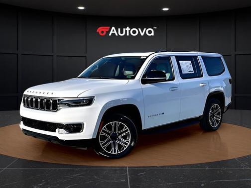 2023 Jeep Wagoneer Base